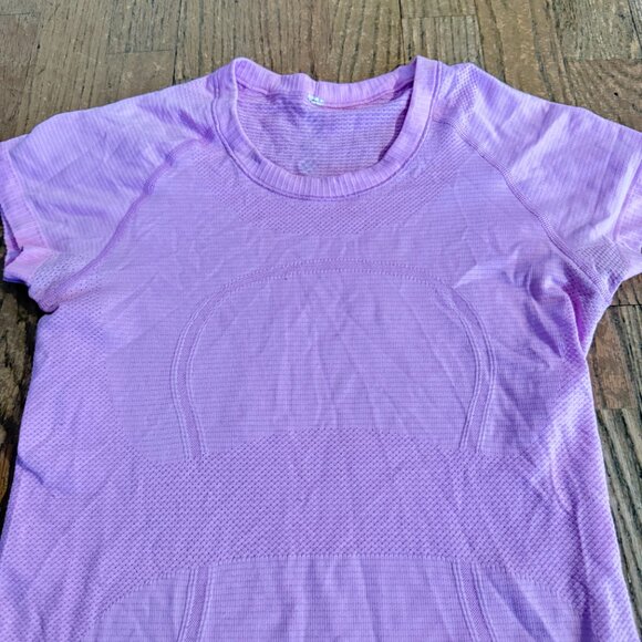 LULULEMON SHORT SLEEVE TOP SHIRT PINK - Picture 3 of 7